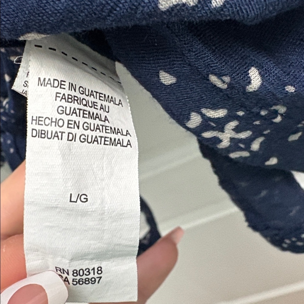 Lucky Brand Navy Patterned Top Size Large - Picture 4 of 6